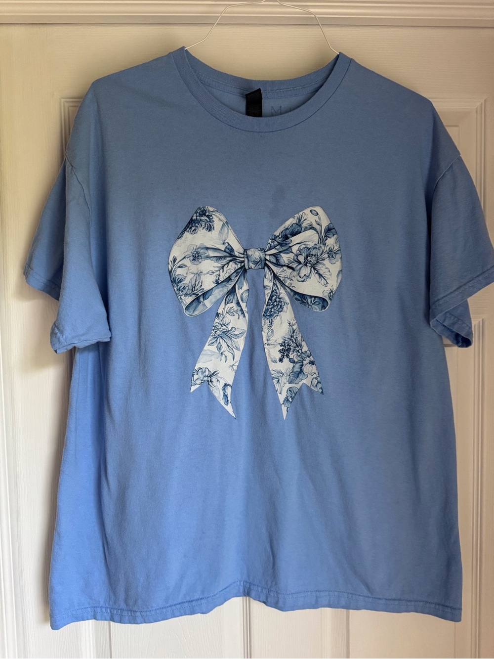 Gildan Light Blue Ladies Tee with Floral Bow Print XL